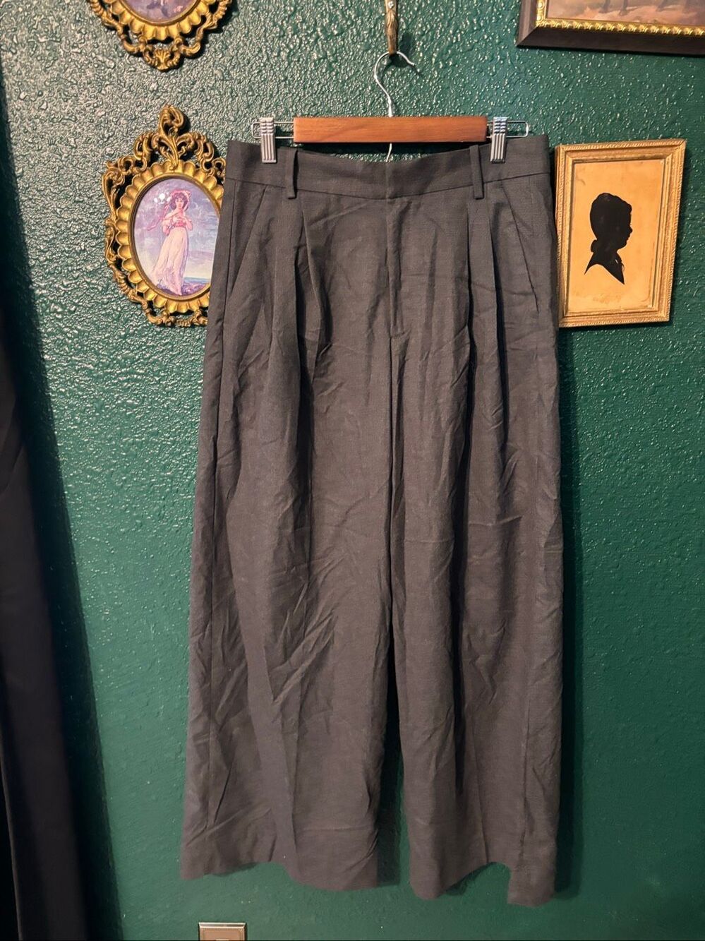 Banana Republic Wide Leg Gray Pants Size 8 Petite